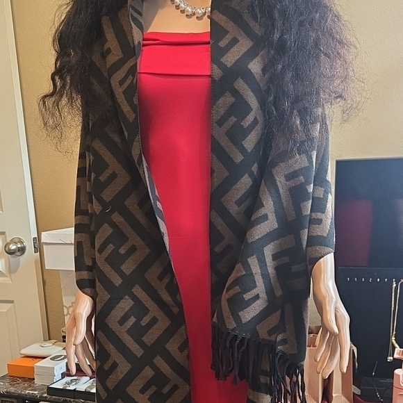 Accessories - Black and Brown Patterned Shawl/scarf